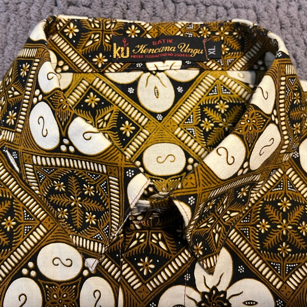 Men’s button up - Picture 4 of 9